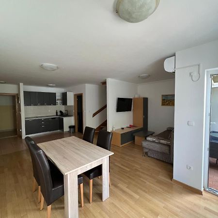Apartmani Funda Bol Esterno foto