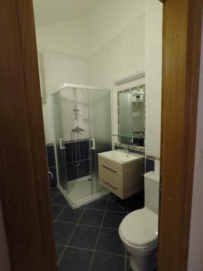 Apartmani Funda Bol Esterno foto