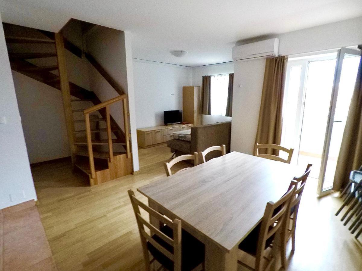 Apartmani Funda Bol Esterno foto