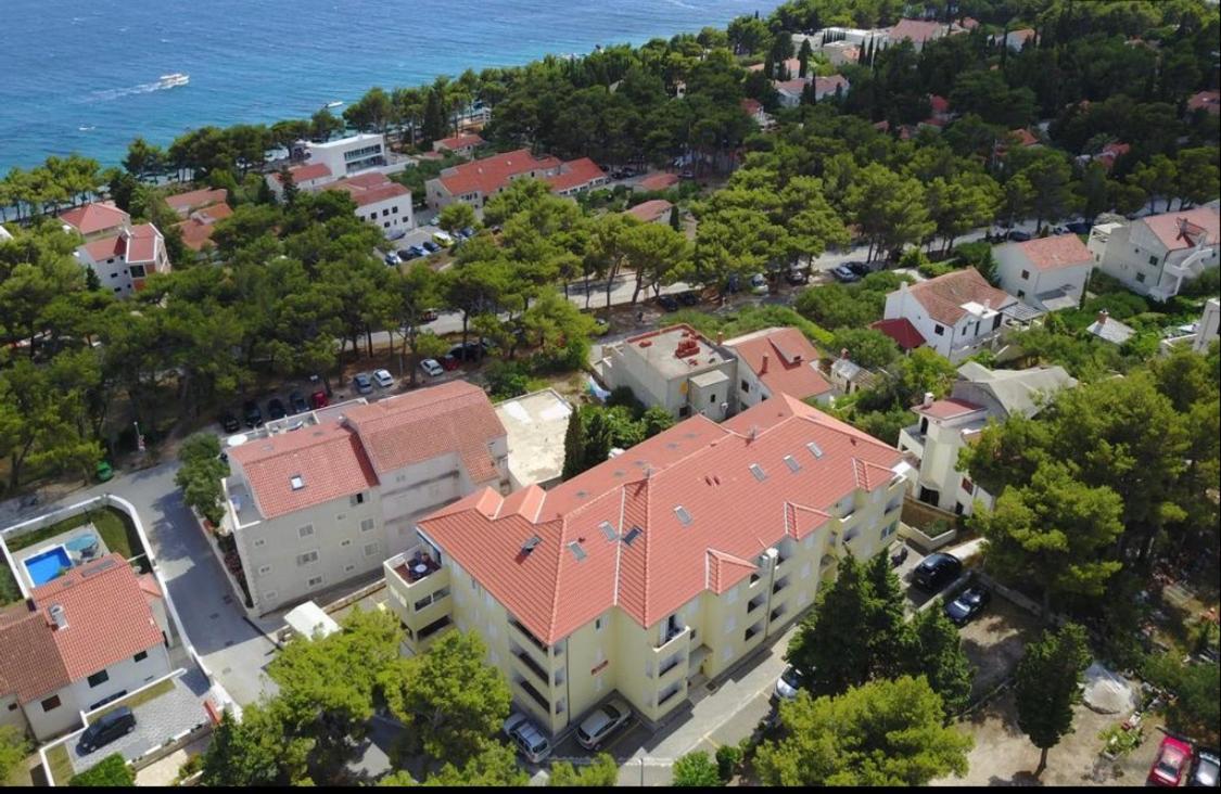 Apartmani Funda Bol Esterno foto